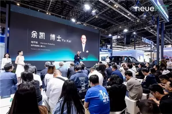 智驾大陆更名智驾新程，这背后是算力思维向兑现效率的全面迁移