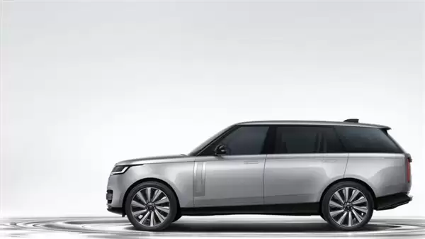 品牌史上最豪华SUV！路虎揽胜SV ULTRA登场：首发车载静电音响技术