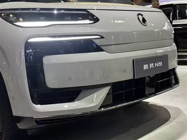 腾势N9闪充版亮相北京车展