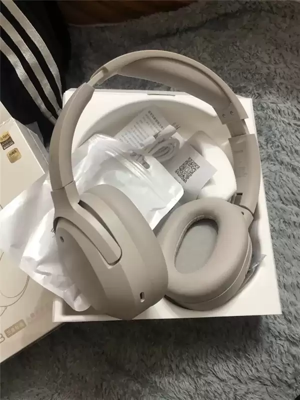 头戴式耳机降噪天花板,实测漫步者 W820NB 三金标有点东西
