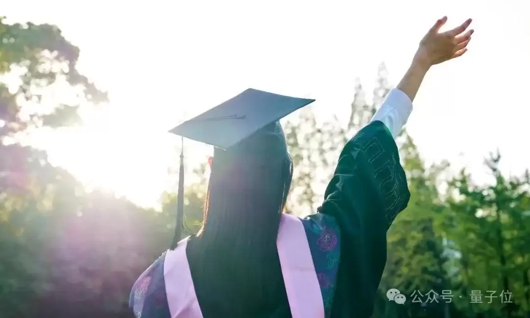 他用AI办了个音乐节，主题：别读博