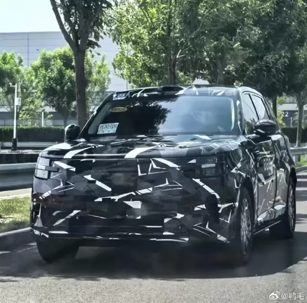 小米增程SUV谍照曝光 车头Logo一眼看到：就叫小米寻天N90