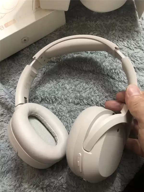头戴式耳机降噪天花板,实测漫步者 W820NB 三金标有点东西