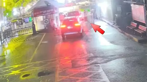 捡芝麻丢西瓜 男子喝4两酒因5元停车费赶走代驾：遭刑事强制