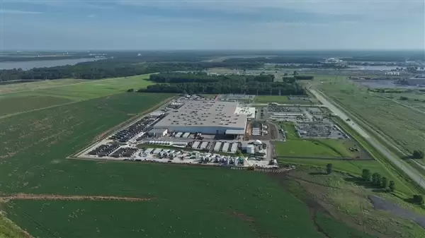SpaceX与特斯拉