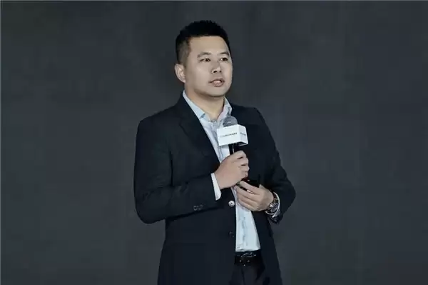 AI时代的企业进化——智企，超聚变探索者大会2026在郑举行