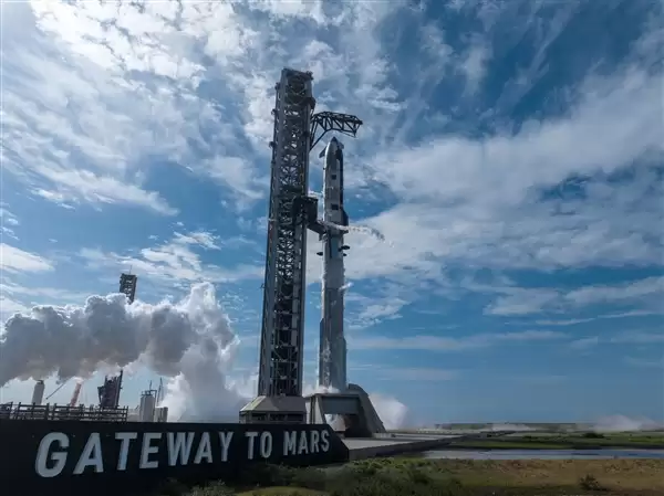 SpaceX与特斯拉