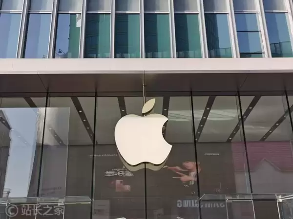 苹果4 (图片版权所属:站长之家) 苹果4