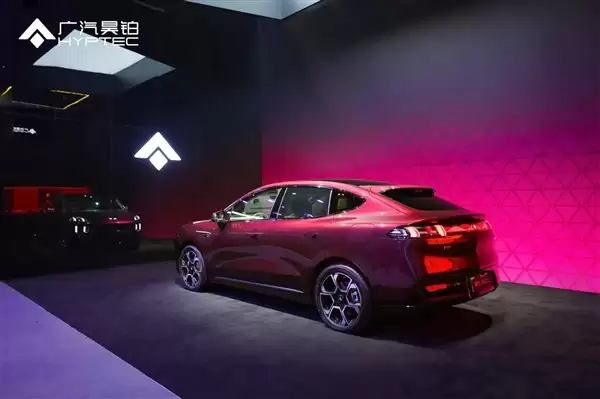 30万内最好运动SUV!广汽昊铂S600开启盲订:顶级超跑同源驾控