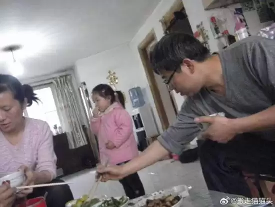 “这些图片居然都是AI的”热搜 网友:你告诉我什么是真的!