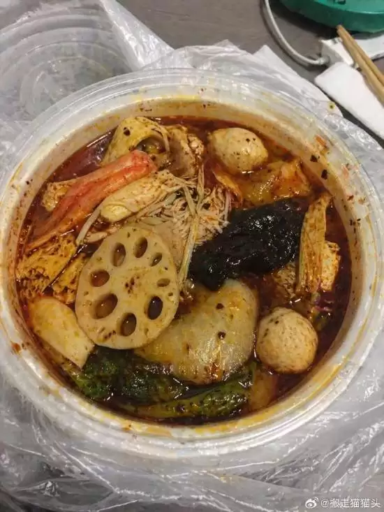 “这些图片居然都是AI的”热搜 网友:你告诉我什么是真的!