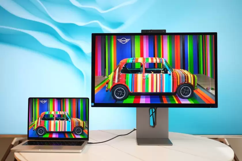 27寸5K专业影像创作——飞利浦专业级显示器27E3U7903评测 27寸5K专业影像创作——飞利浦专业级显示器27E3U7903评测