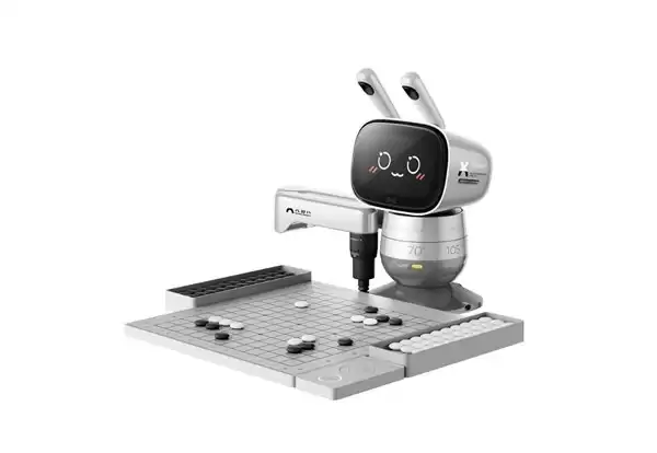从毛绒玩具到AI棋友,元萝卜引领六一选购向“智能进化”