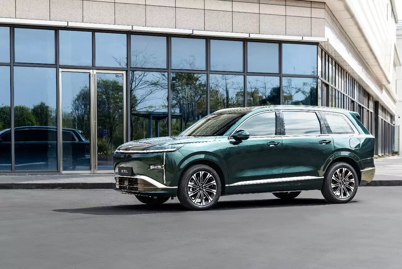 通勤自驾全能车 星光L大六座SUV 解锁上班族无忧出行新体验