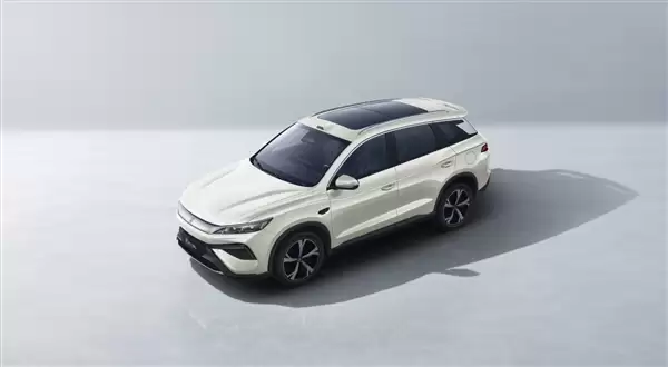 9.99万起！比亚迪宋Pro DM-i飞驰版上市：起步220km长续航