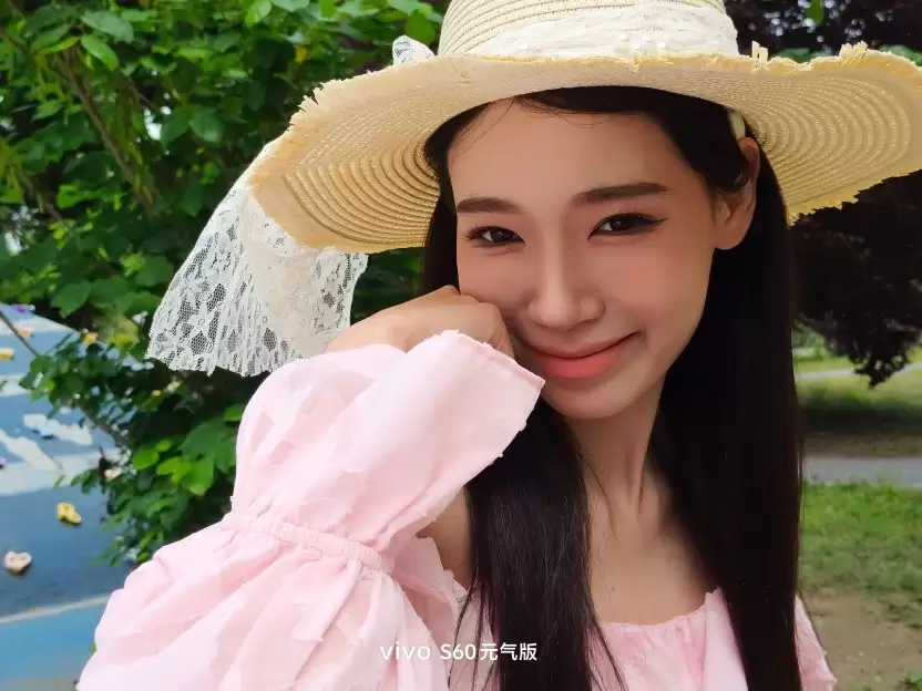 撇了手机壳，修图说再见？vivo S60 元气版全面评测