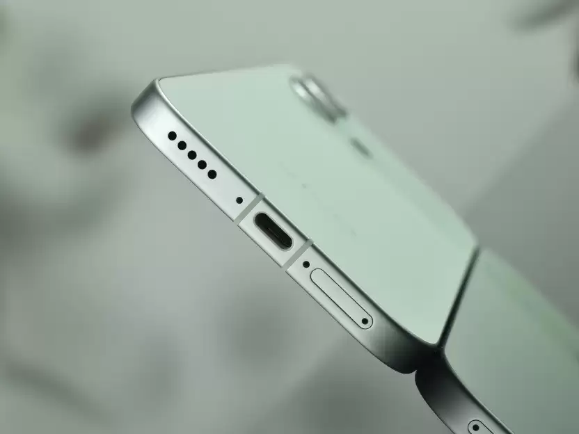 撇了手机壳，修图说再见？vivo S60 元气版全面评测