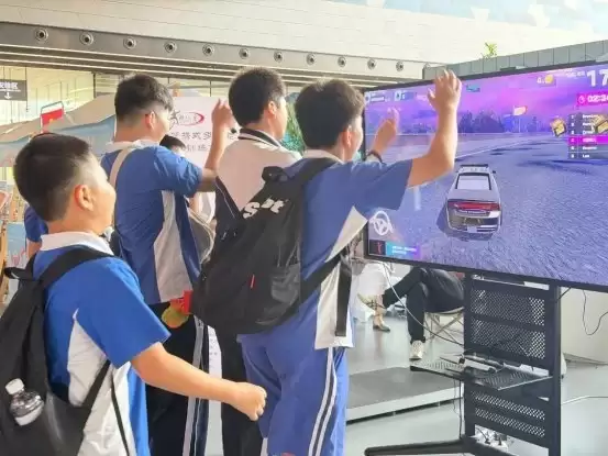 运动宇宙亮相深圳文博会，携手深圳科学技术馆开启战略合作