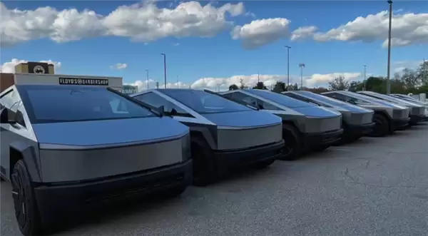 马斯克自己买自家车!SpaceX包揽Cybertruck全美8%销量 未获一分钱折扣