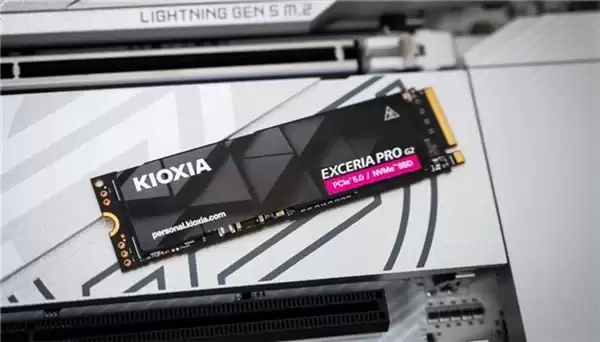旗舰级PCIe 5.0 SSD谁是“白月光”，或许是铠侠VE10这款