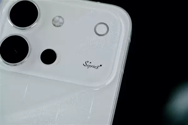 星星海梦幻外观+4K原生实况！vivo S60手机全面评测：一台懂年轻人日常需求的轻旗舰