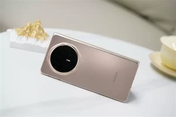 虚假对比荣耀Magic V6与友商折痕！一博主被行拘 手写道歉信