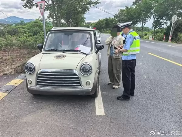“老头乐”能卖为何却不能上路：厂商生产合规 用途申报竟是厂区专用代步车