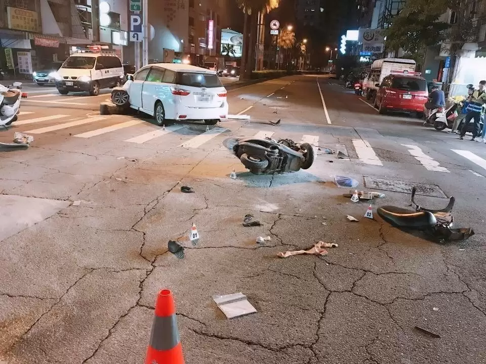 油车车主，替电车交了多少养路费？
