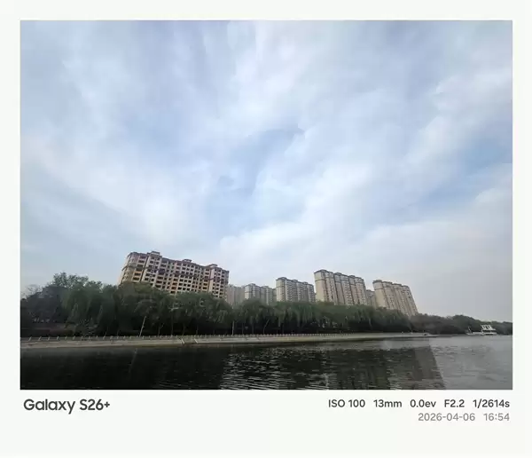第五代骁龙8至尊版加持！三星Galaxy S26+手机体验评测：轻薄与性能兼得