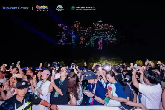 当成龙功夫遇上桂林山水：高巨创新用无人机编队点亮入境游新叙事