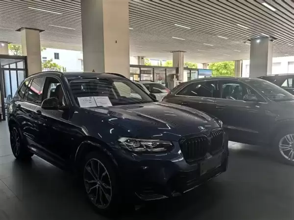 奔驰14万、奥迪17万！二手豪车跌至白菜价 车商哭诉卖一辆亏一辆