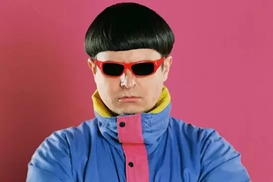 知名歌手Oliver Tree乘直升机相撞坠毁身亡：你肯定听过他的歌
