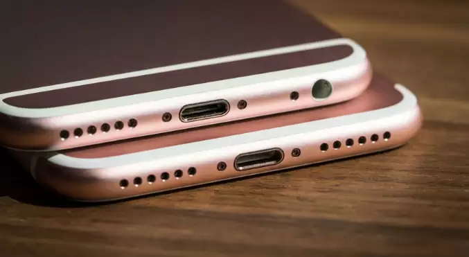 为什么iPhone手机的喇叭只有一边有声音?是坏了吗? 为什么iPhone手机的喇叭只有一边有声音?是坏了吗?