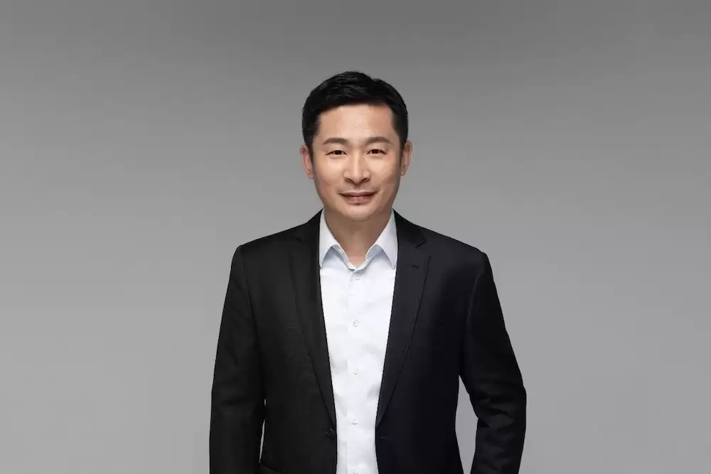 重磅，理想给三大核心高管开出天价股权激励！万亿市值可全部兑现