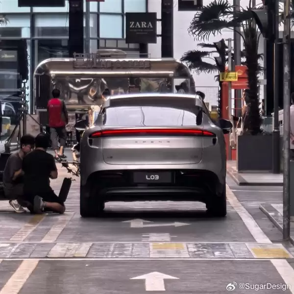 畅销有望！小鹏Mona L03实车曝光：青春版“Model Y”登场