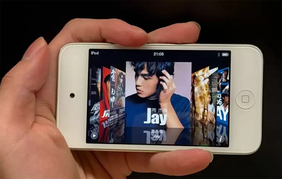 iPod touch 4，一台见证微信1.0诞生的测试机，即将捐给计算机博物馆