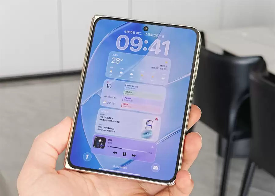 苹果首款折叠屏 iPhone Ultra:起售价1.36万元,无折痕+超薄机身 苹果首款折叠屏 iPhone Ultra:起售价1.36万元,无折痕+超薄机身