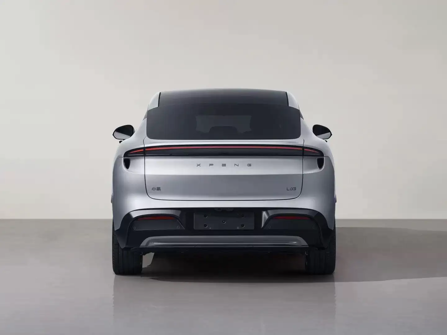 MONA系列首款SUV，小鹏L03粉色版实车曝光