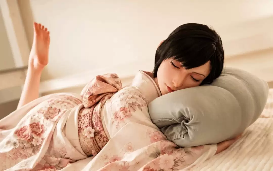 蒂法睡美人等身人偶图赏：身材太顶 姿势任意摆