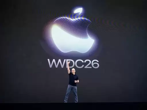 iOS 27测试版曝折叠屏专属代码，iPhone Ultra量产在即