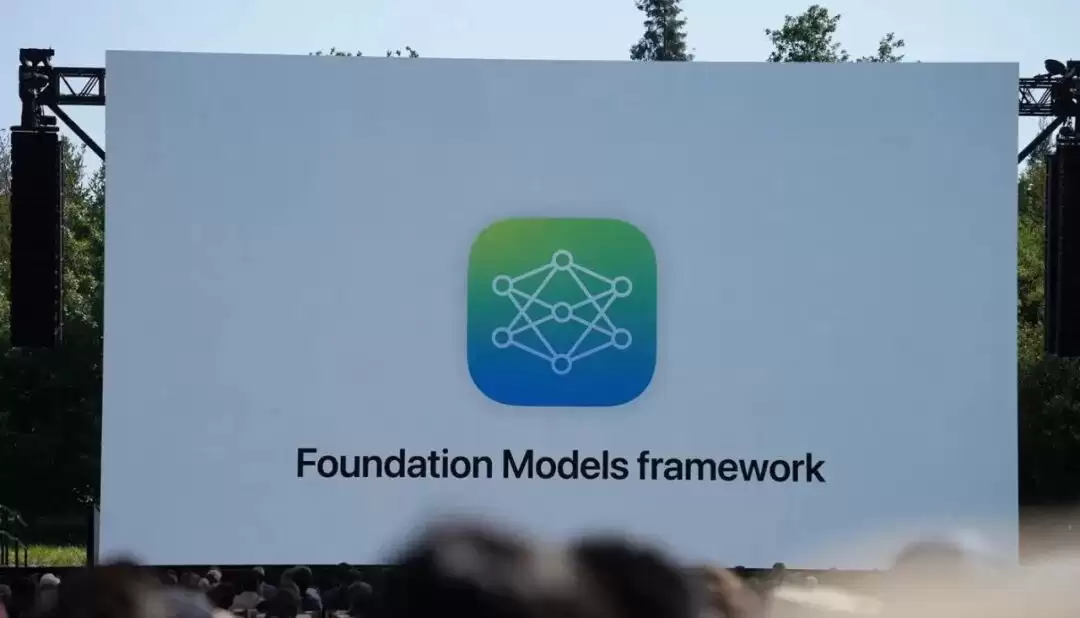 苹果发布Foundation 模型框架：便于开发者在其应用中整合端侧AI 模型