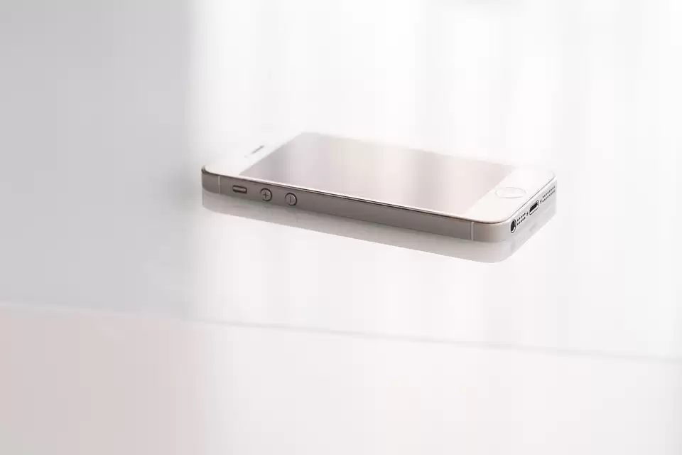 iPhone 在保修期间进行维修需要收费吗? iPhone 在保修期间进行维修需要收费吗?