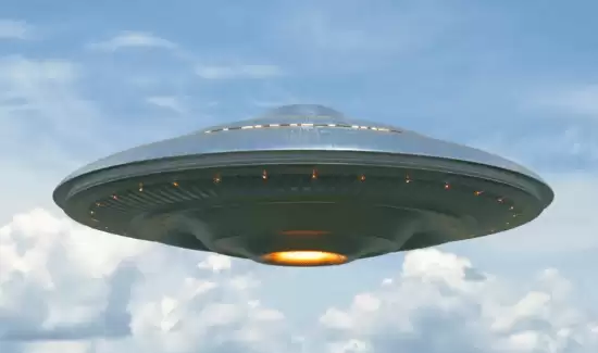 史上最清晰UFO影像曝光！你觉得外星人真的存在吗