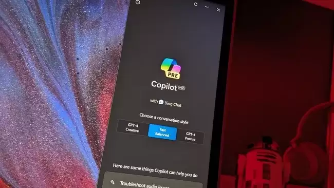 微软网页版 OneDrive 正式融合 Copilot：一键总结、多文件对比，AI 提高你的生产力