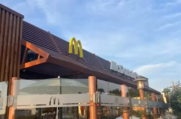 巴黎麦当劳后厨逼近50度:火速下订100台空调