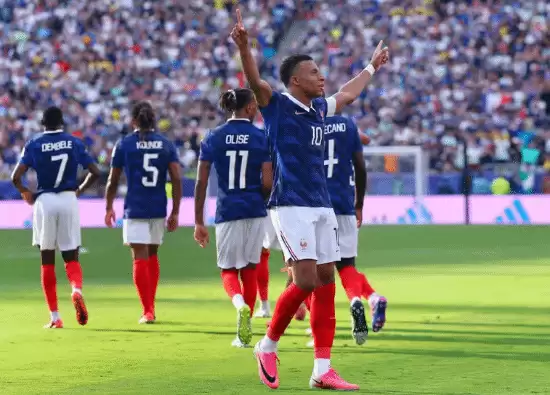 法国3-0瑞典晋级16强！姆巴佩双响 紧追梅西19球纪录