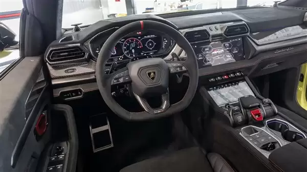 4.0T双涡轮V8插混动力!兰博基尼Urus SE Performante官图发布