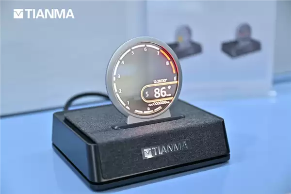 全球首款!天马发布3.16英寸Micro-LED透明圆屏:适配智能座舱