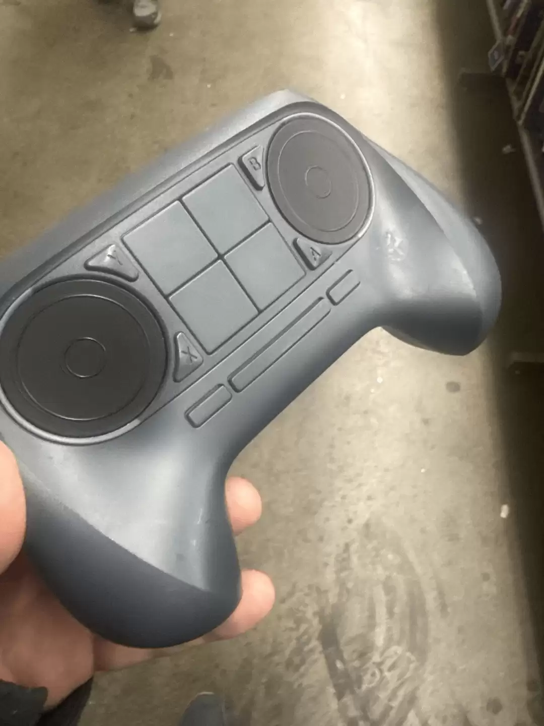 又一款十年前Steam手柄原型现身Goodwill二手商店