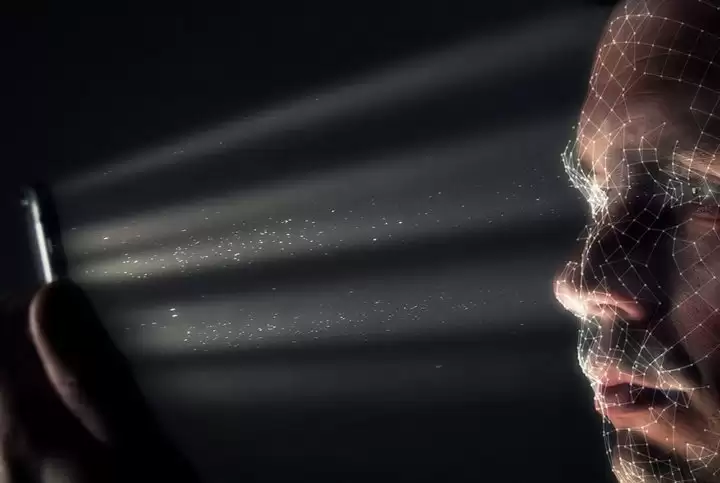 到底 Face ID 结构光解锁与屏下指纹识别哪种技术更加安全? 到底 Face ID 结构光解锁与屏下指纹识别哪种技术更加安全?